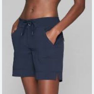 ATHLETA Rincon Bermuda black easycare lightweight athleisure summer short 16